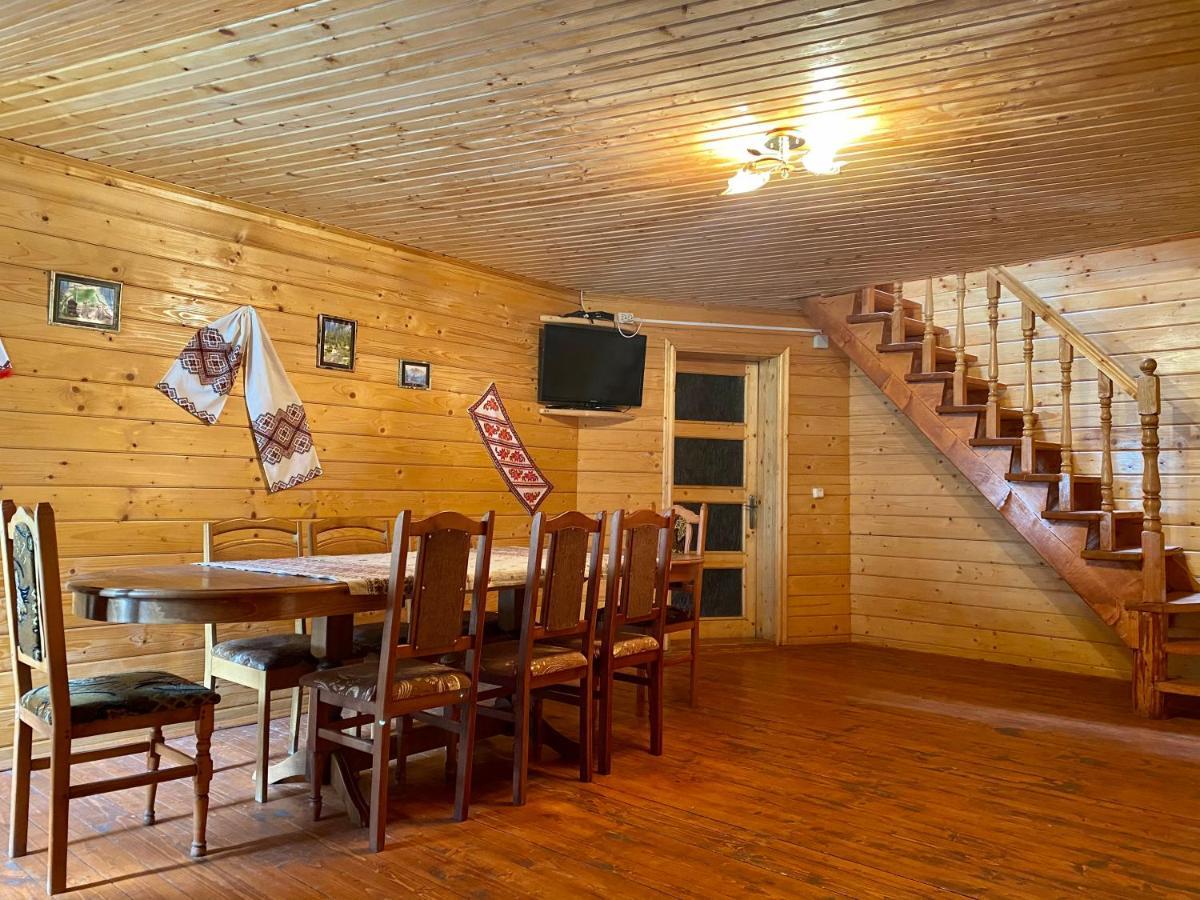 Hotel Medova Hata Verkhnyaya Rozhanka Esterno foto