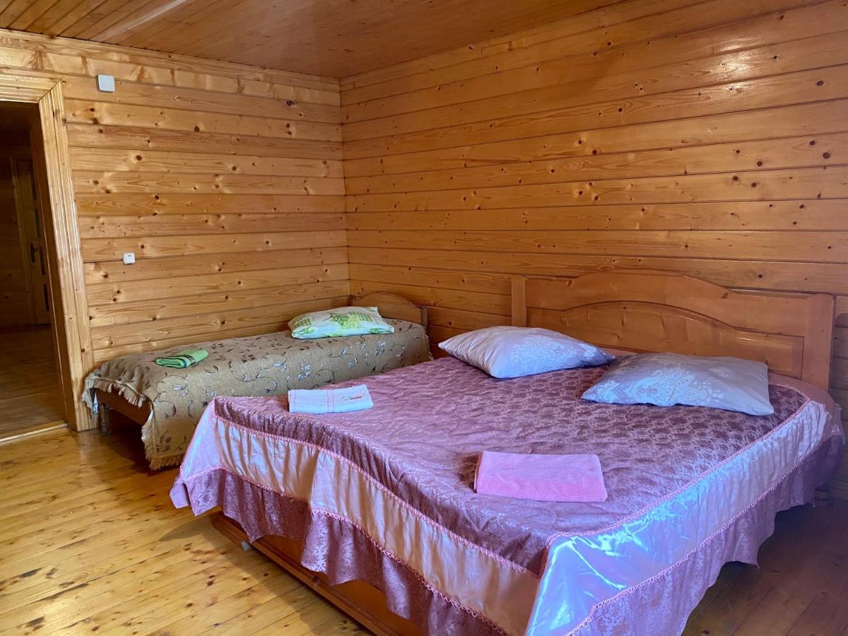 Hotel Medova Hata Verkhnyaya Rozhanka Esterno foto