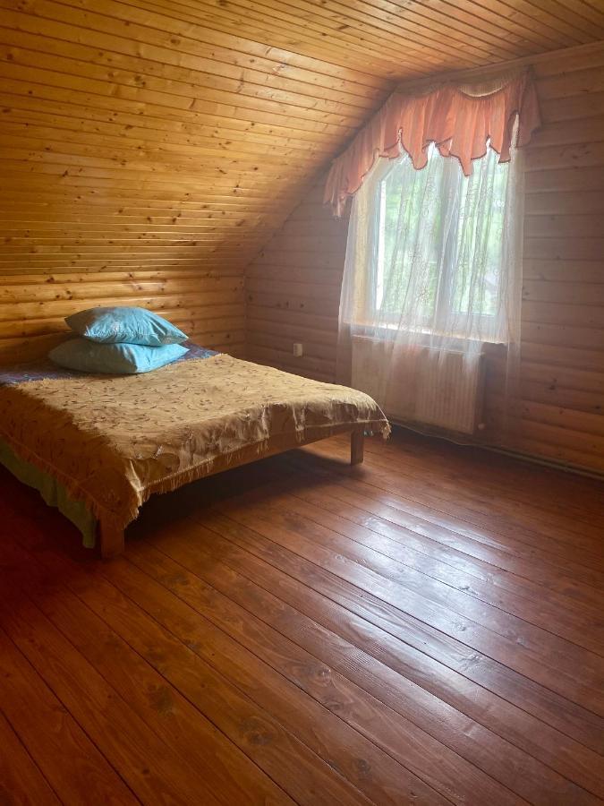 Hotel Medova Hata Verkhnyaya Rozhanka Esterno foto