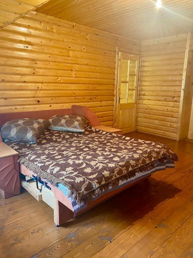 Hotel Medova Hata Verkhnyaya Rozhanka Esterno foto