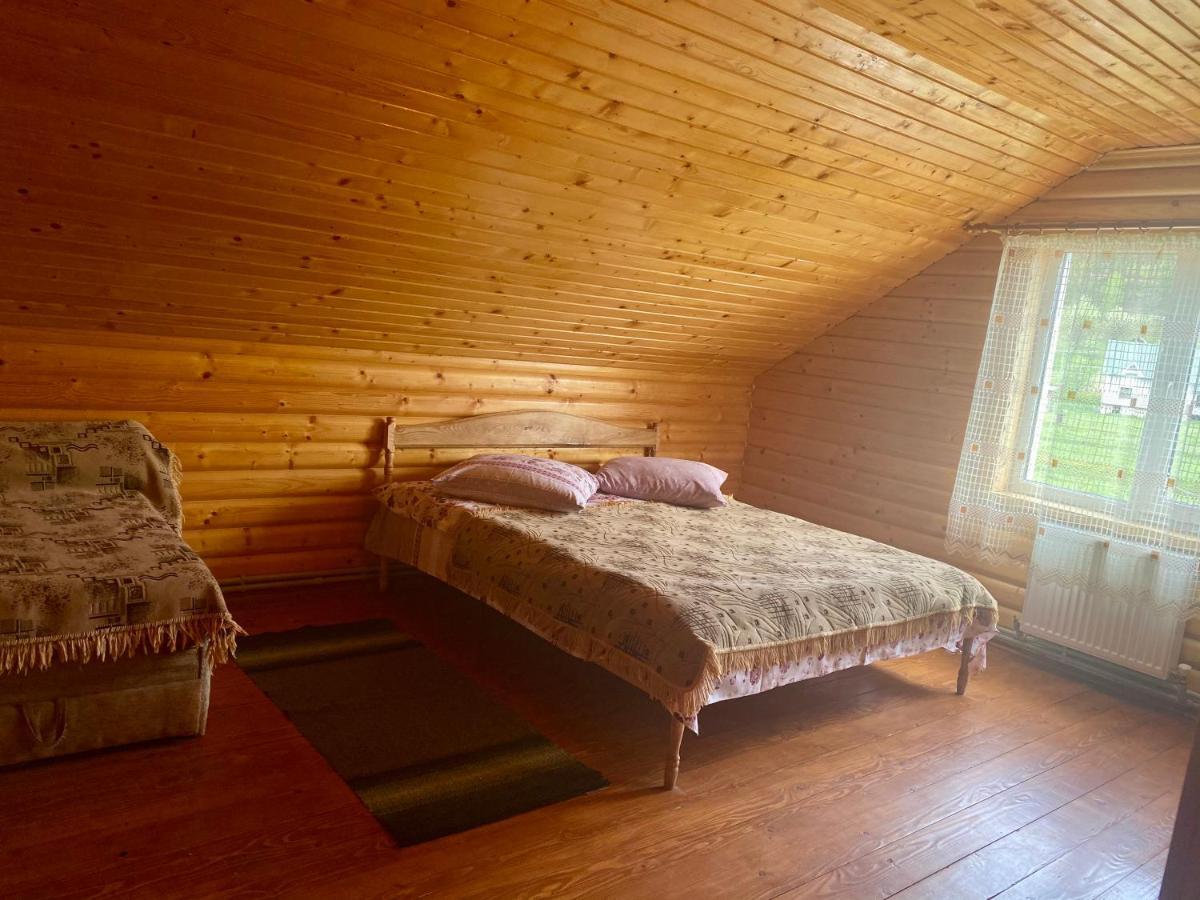 Hotel Medova Hata Verkhnyaya Rozhanka Esterno foto