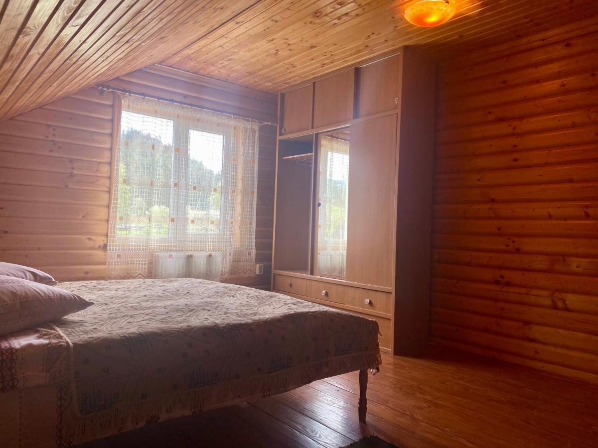 Hotel Medova Hata Verkhnyaya Rozhanka Esterno foto