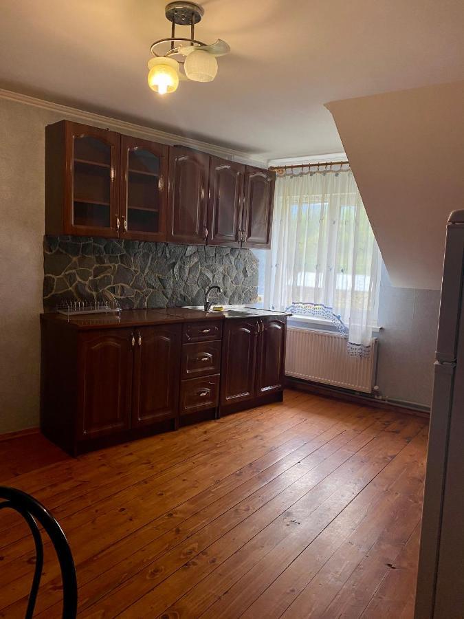 Hotel Medova Hata Verkhnyaya Rozhanka Esterno foto