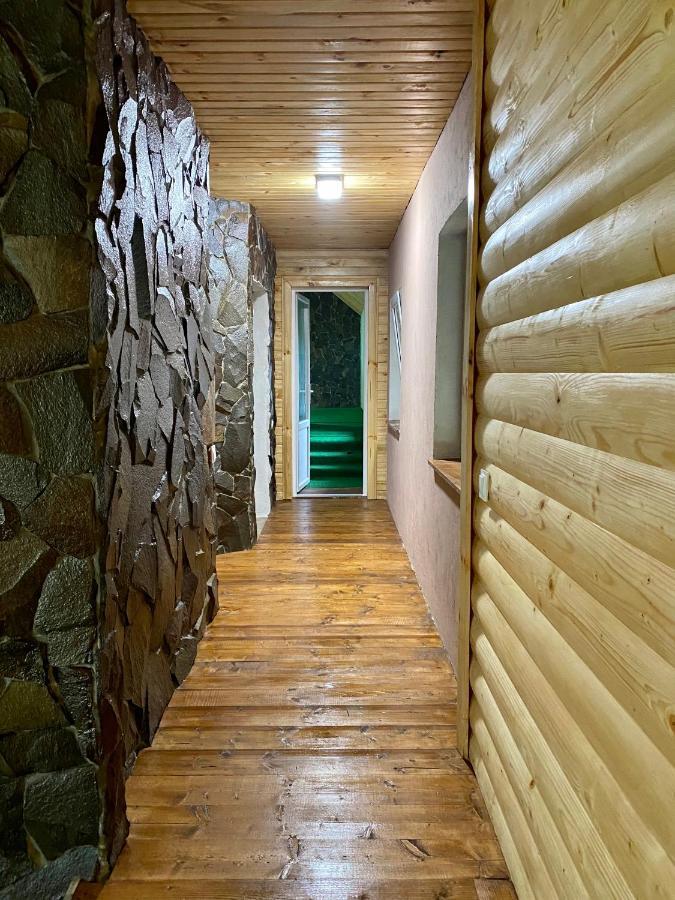 Hotel Medova Hata Verkhnyaya Rozhanka Esterno foto